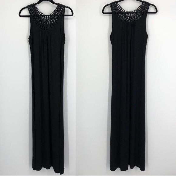 Soma Dresses & Skirts - SOMA Jersey Knit Sleeveless Maxi Dress Crochet Neckline